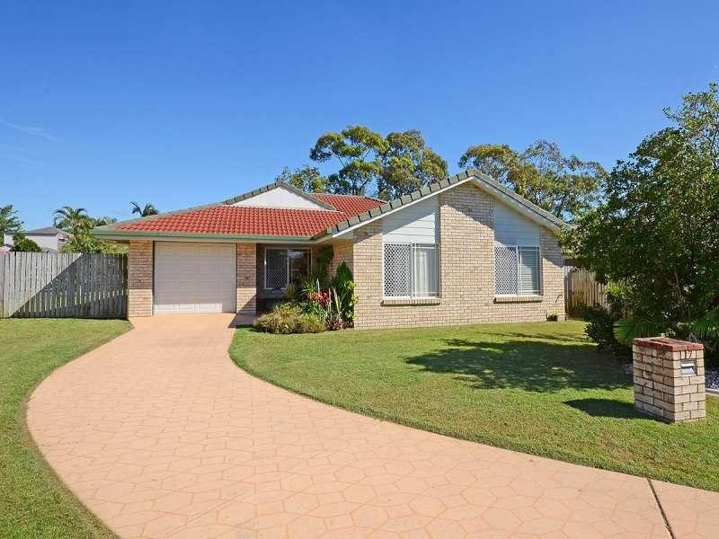 17 Madeleine Street TORQUAY 4655, Torquay QLD 4655