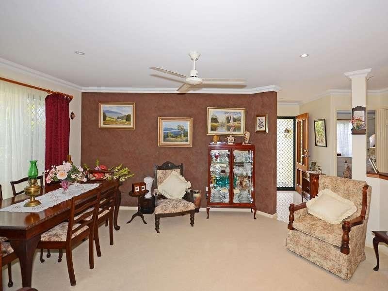 9 Whipbird Court URANGAN 4655, Urangan QLD 4655