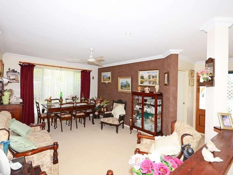 9 Whipbird Court URANGAN 4655, Urangan QLD 4655