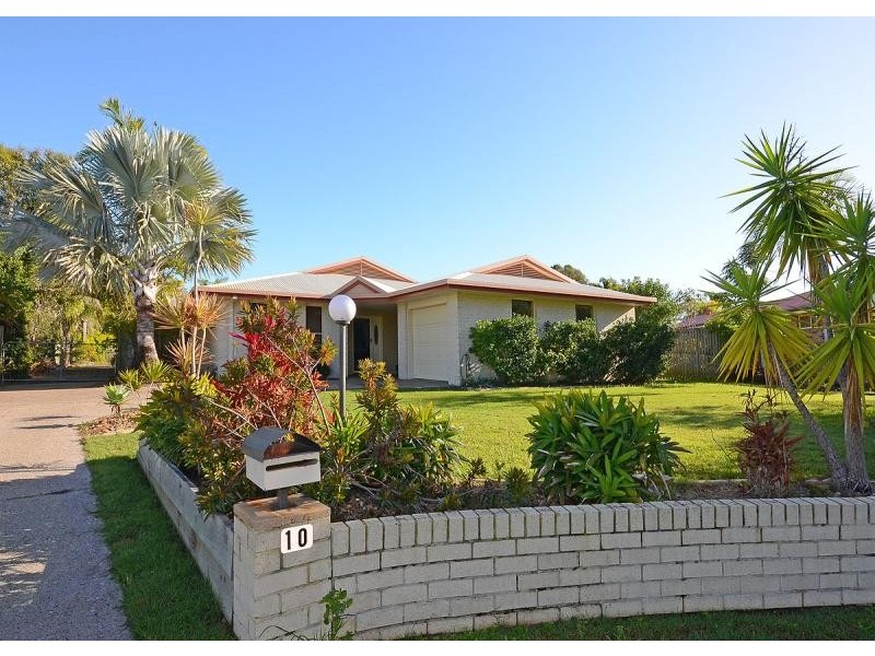 10 Lucyanne Court URANGAN 4655, Urangan QLD 4655