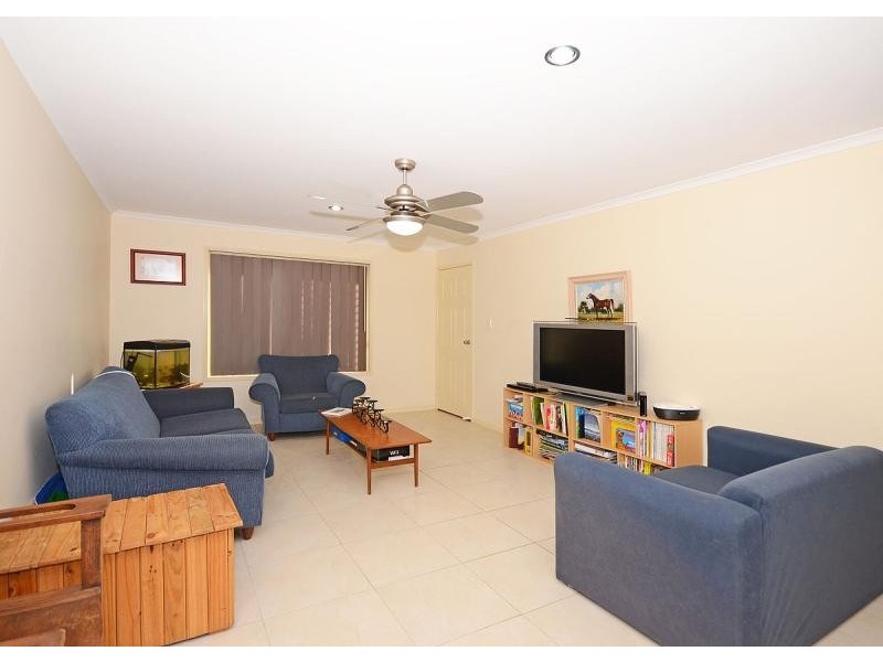 26 Isis Court ELI WATERS 4655, Eli Waters QLD 4655