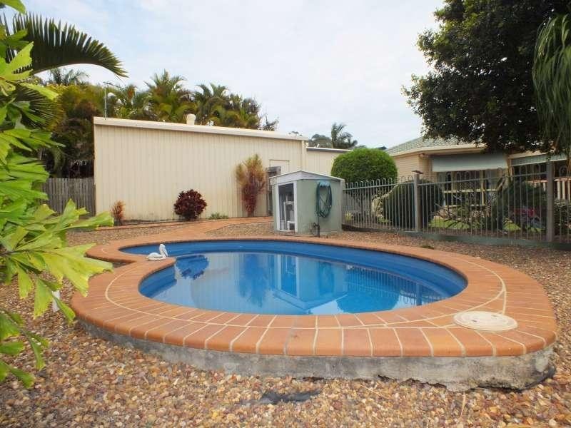 12 Neisler Court KAWUNGAN 4655, Kawungan QLD 4655