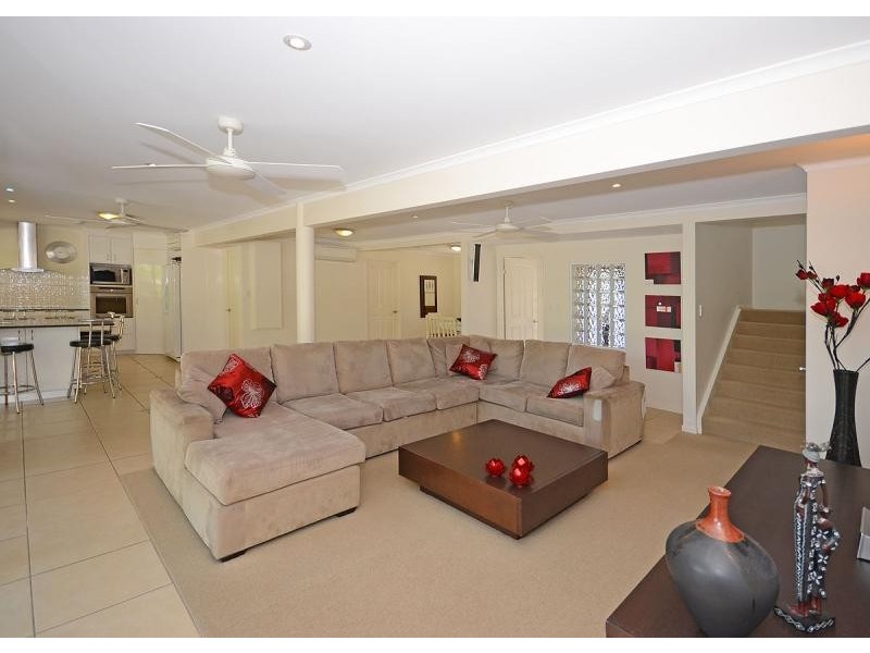 17 Tavistock Street TORQUAY 4655, Torquay QLD 4655