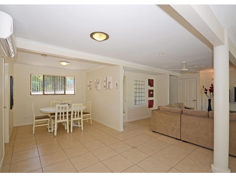 17 Tavistock Street TORQUAY 4655, Torquay QLD 4655