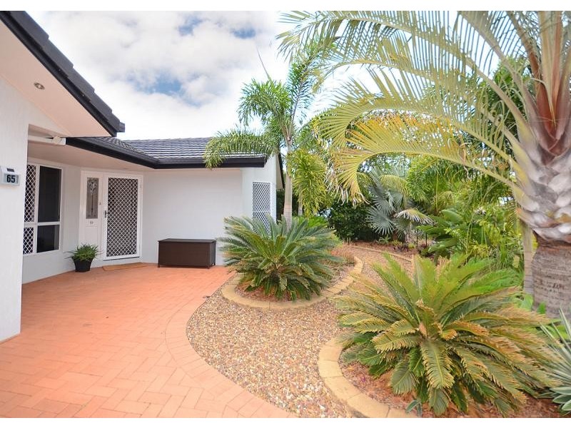65 Snapper  Street KAWUNGAN 4655, Kawungan QLD 4655
