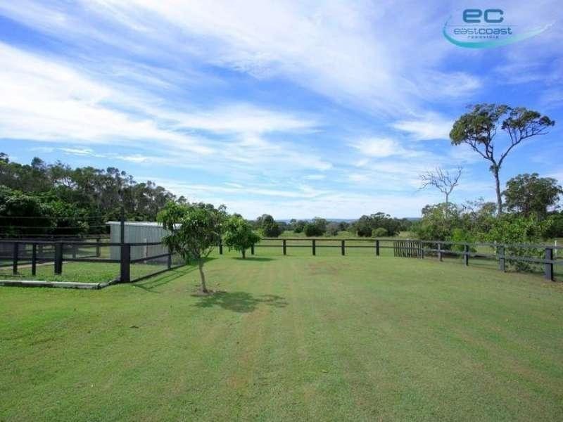 22 Beacon  Road BOORAL 4655, Booral QLD 4655