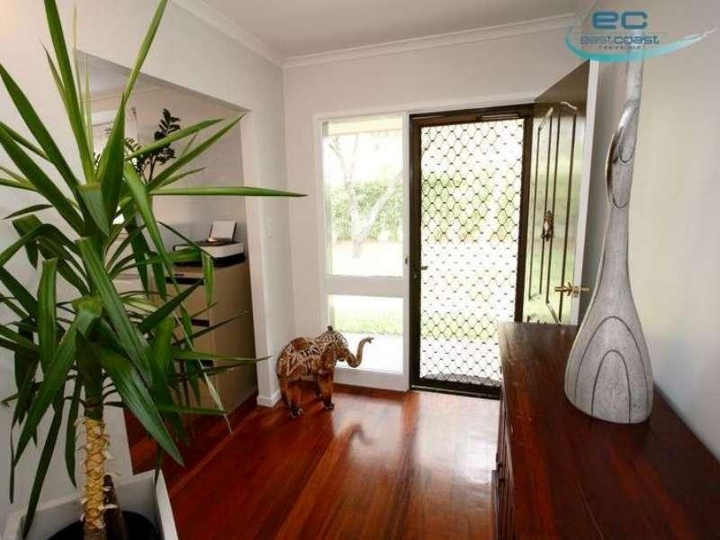 22 Beacon  Road BOORAL 4655, Booral QLD 4655