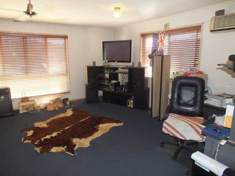 1 Wyuna Court URANGAN 4655, Urangan QLD 4655