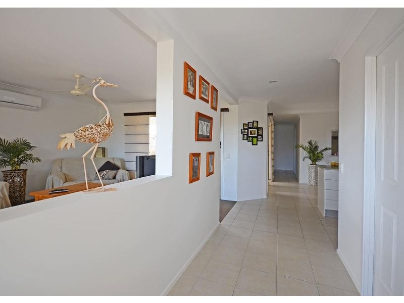 8 Forrest Court, Urraween QLD 4655