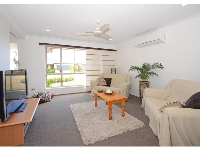 8 Forrest Court, Urraween QLD 4655