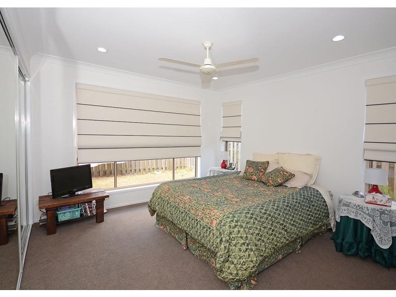 8 Forrest Court, Urraween QLD 4655