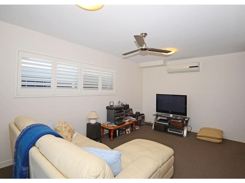 Urangan QLD 4655