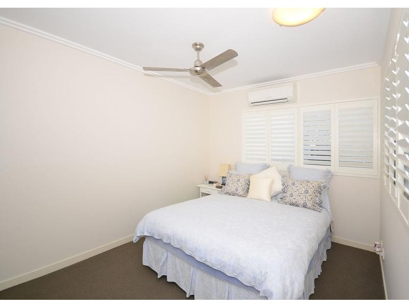 Urangan QLD 4655