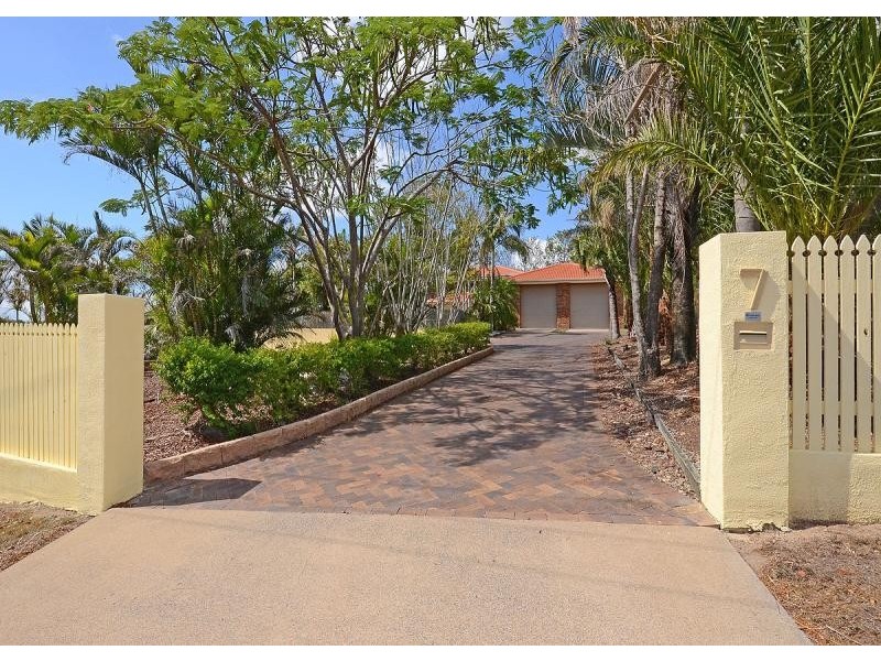 7 Maike Drive, Urraween QLD 4655