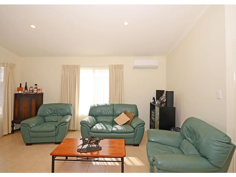 213,7 Bay  Drive, Pialba QLD 4655