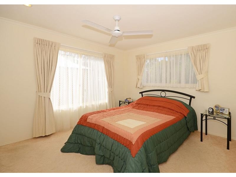 213,7 Bay  Drive, Pialba QLD 4655