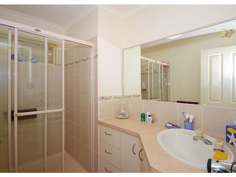 213,7 Bay  Drive, Pialba QLD 4655