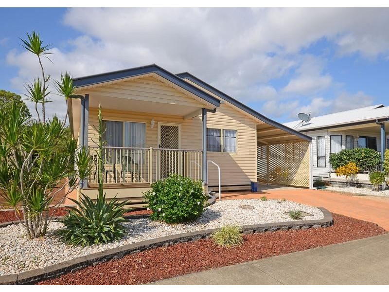 213,7 Bay  Drive, Pialba QLD 4655