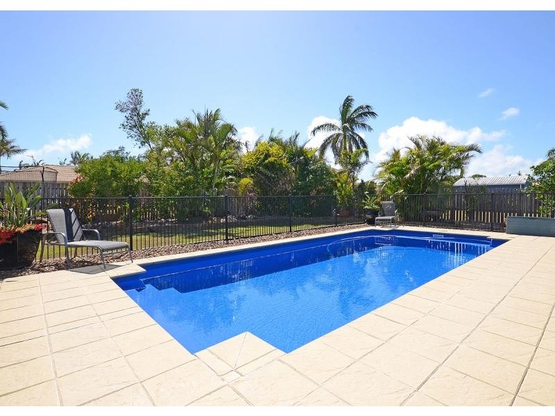 1 Alma Court URANGAN 4655, Urangan QLD 4655