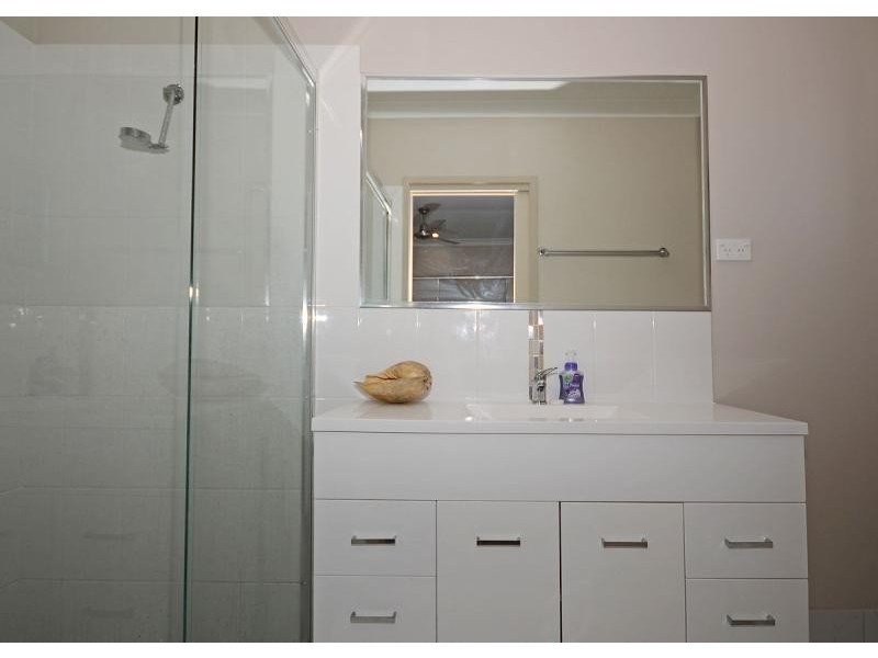 1/103 Nissen Street, Urraween QLD 4655