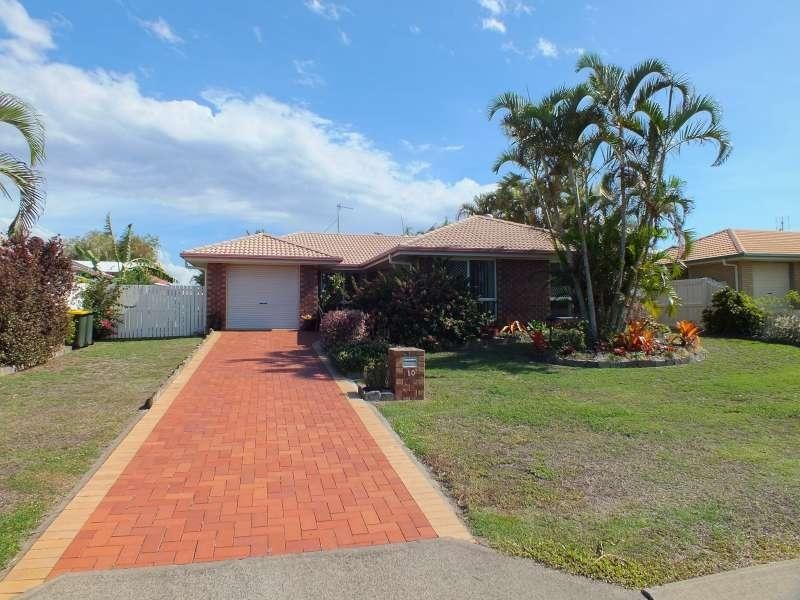 10 Hood  Street URANGAN 4655, Urangan QLD 4655