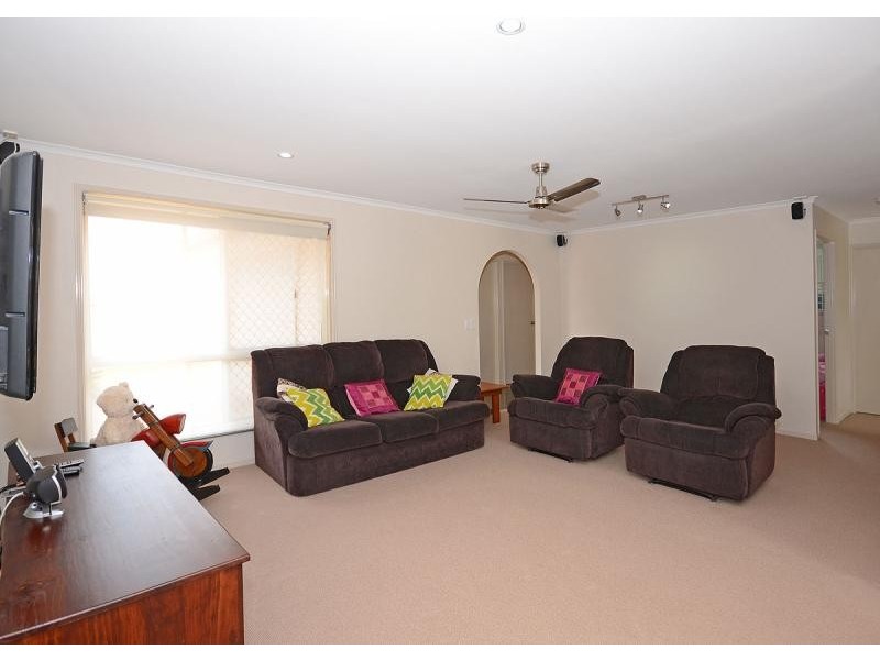 70 Hansen Street URANGAN 4655, Urangan QLD 4655