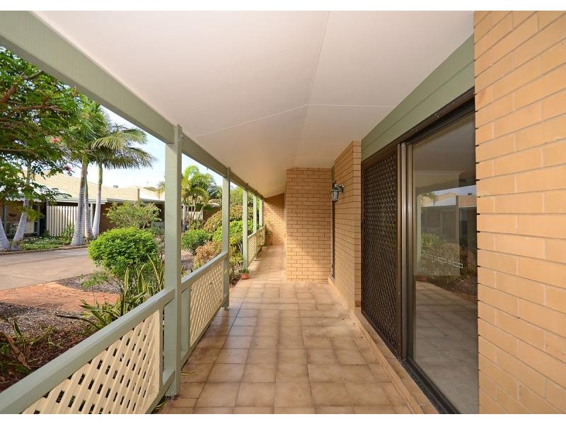 2/85 Miller  Street URANGAN 4655, Urangan QLD 4655
