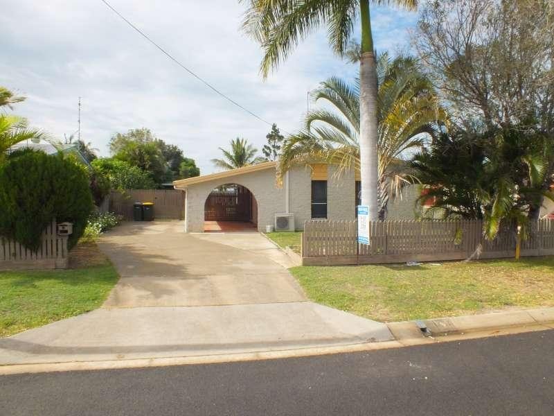 8 Arthur  Street URANGAN 4655, Urangan QLD 4655