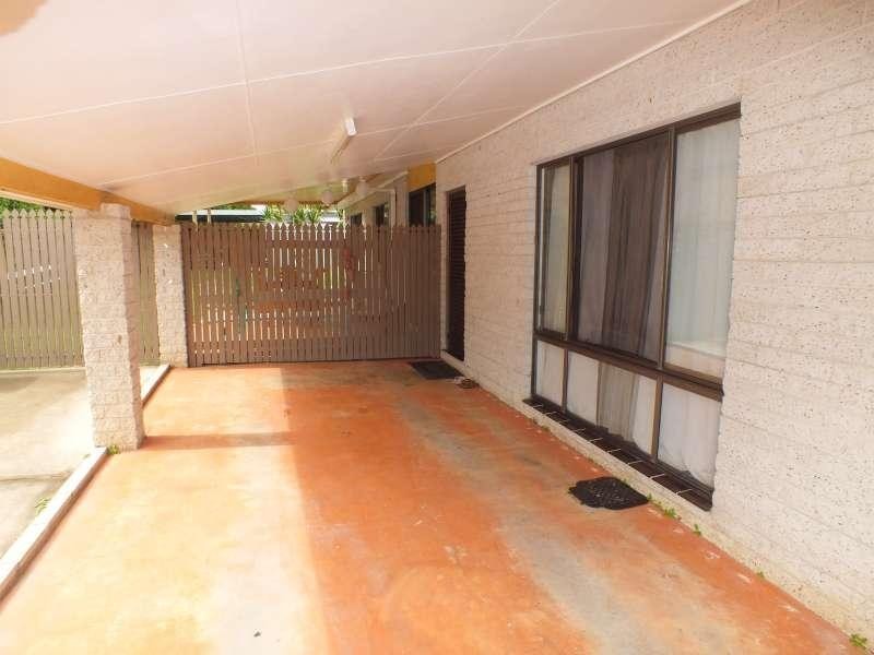 8 Arthur  Street URANGAN 4655, Urangan QLD 4655