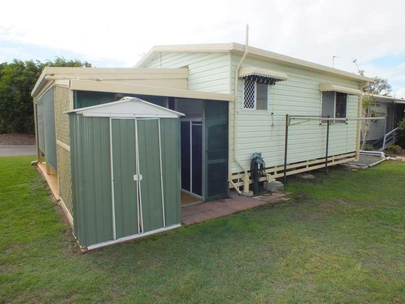 95 Euclayptus  Avenue, Eli Waters QLD 4655