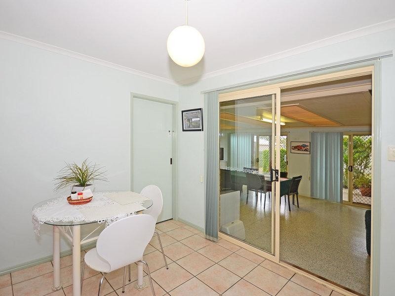 20 Ian Avenue, Kawungan QLD 4655