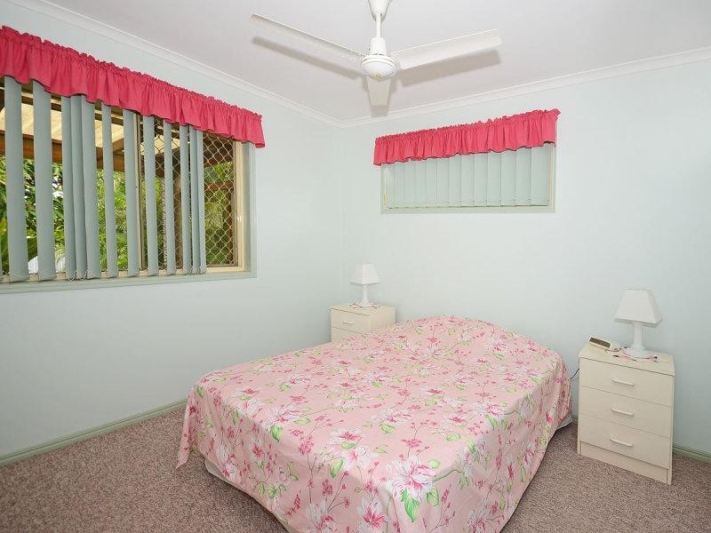 20 Ian Avenue, Kawungan QLD 4655