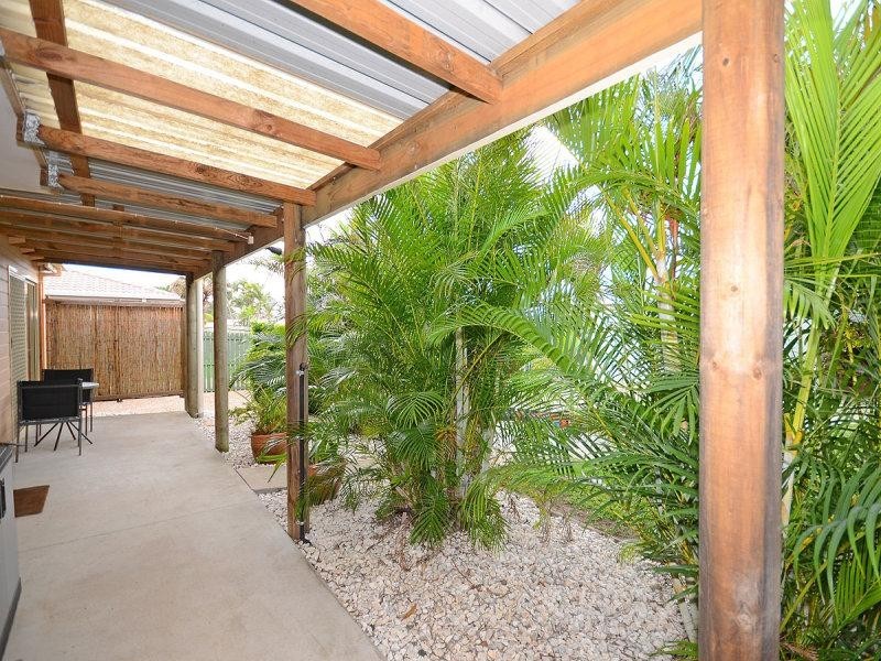 20 Ian Avenue, Kawungan QLD 4655