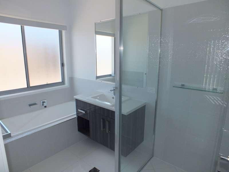 58 Royal  Drive, Kawungan QLD 4655