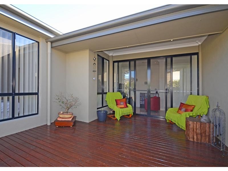 L2, 1, 27 Bay Park  Road, Wondunna QLD 4655
