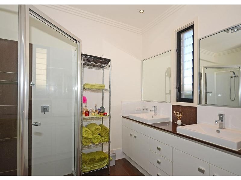 L2, 1, 27 Bay Park  Road, Wondunna QLD 4655
