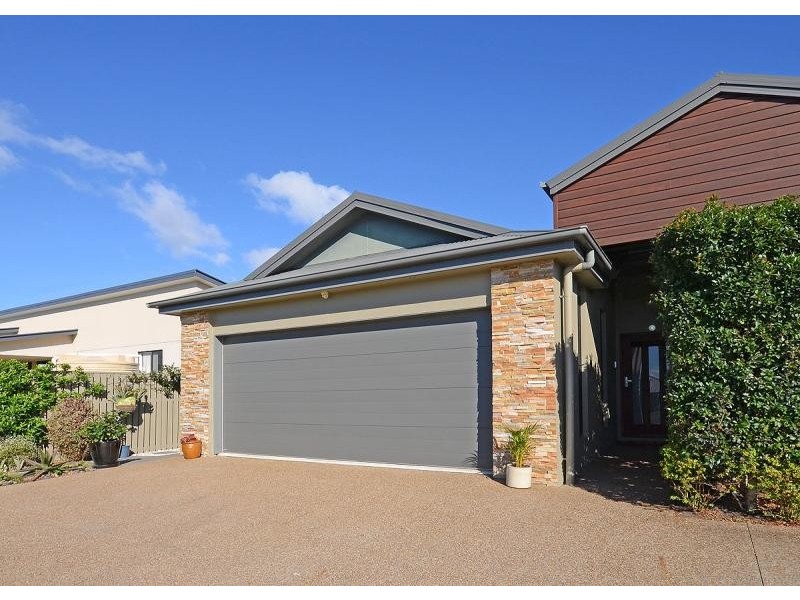 L2, 1, 27 Bay Park  Road, Wondunna QLD 4655