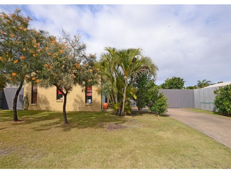 45 Caddy Avenue, Urraween QLD 4655
