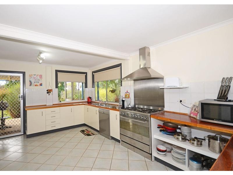13 Oslove Drive, Booral QLD 4655