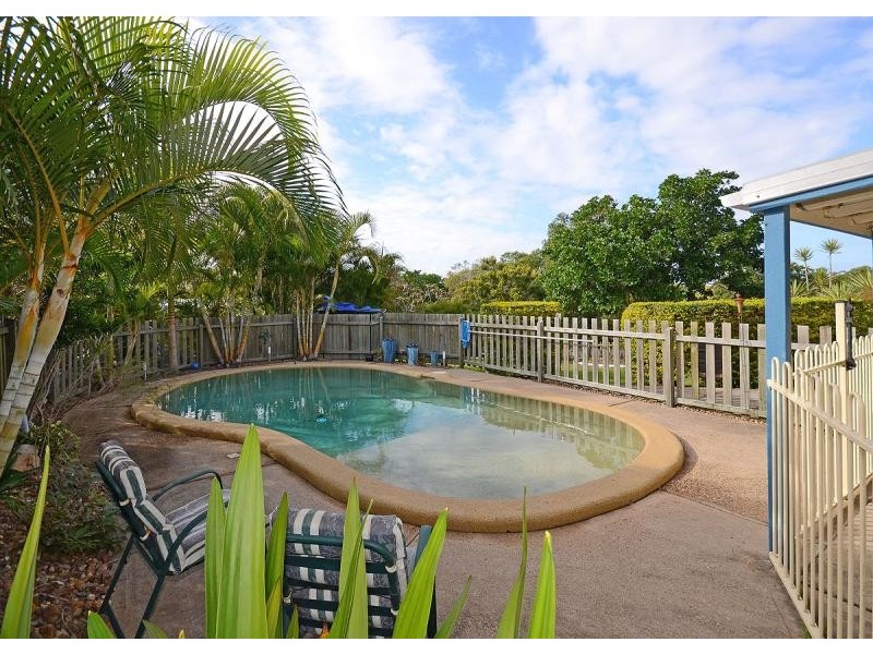 13 Oslove Drive, Booral QLD 4655