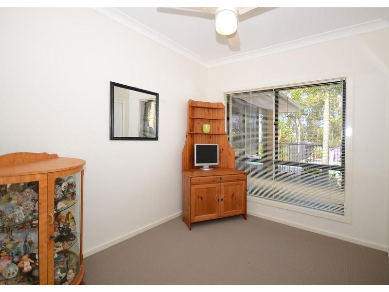 17 Amstal Avenue, Wondunna QLD 4655