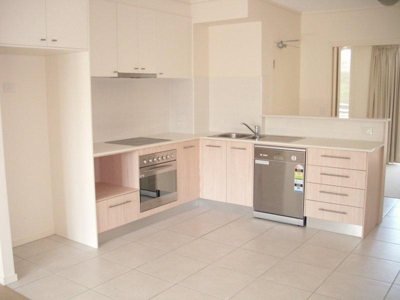 11, 68 Pulgul Street, Urangan QLD 4655