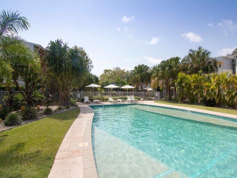 11, 68 Pulgul Street, Urangan QLD 4655