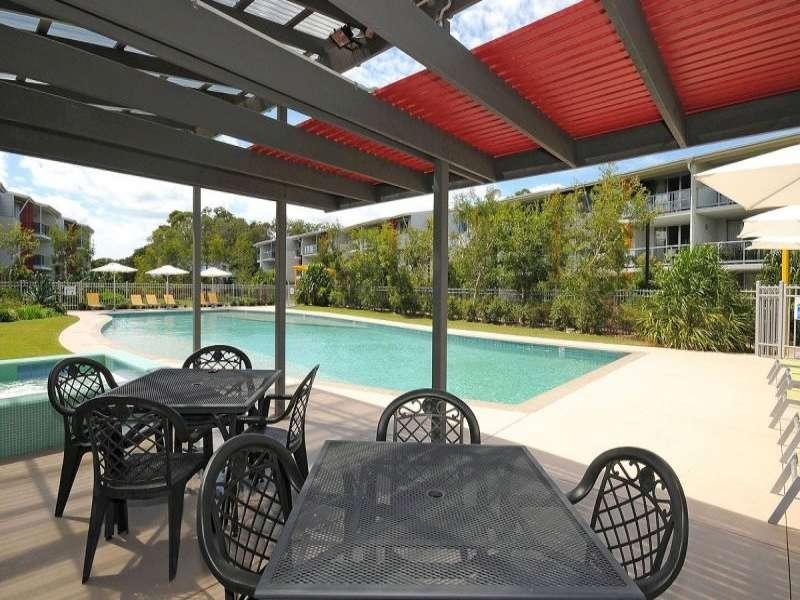 11, 68 Pulgul Street, Urangan QLD 4655