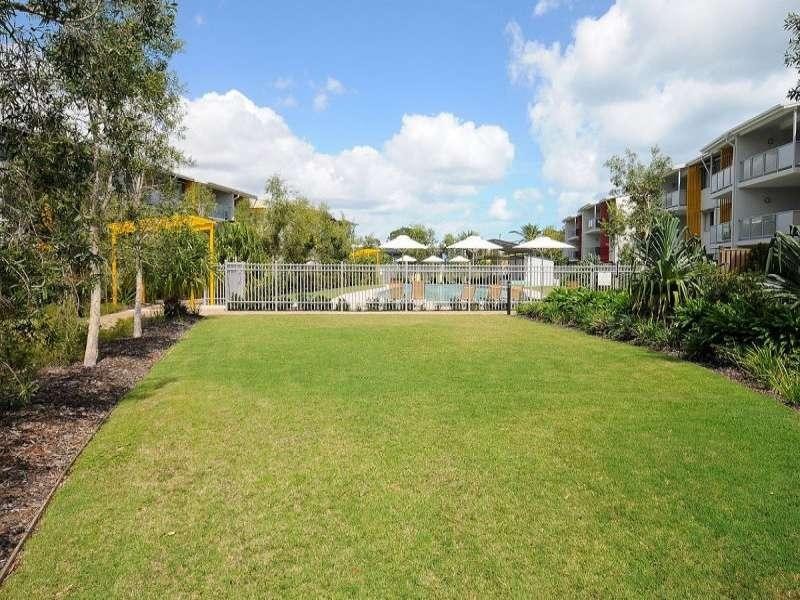 11, 68 Pulgul Street, Urangan QLD 4655