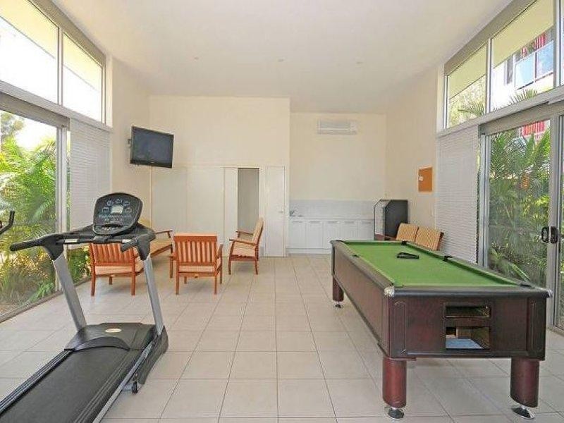 11, 68 Pulgul Street, Urangan QLD 4655