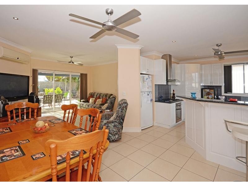 1 Woralie Way, Urraween QLD 4655