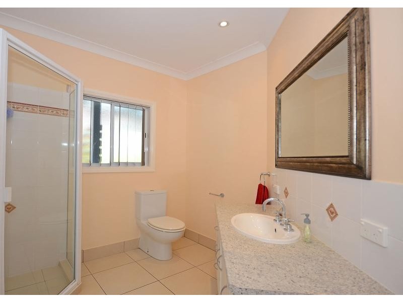 1 Woralie Way, Urraween QLD 4655