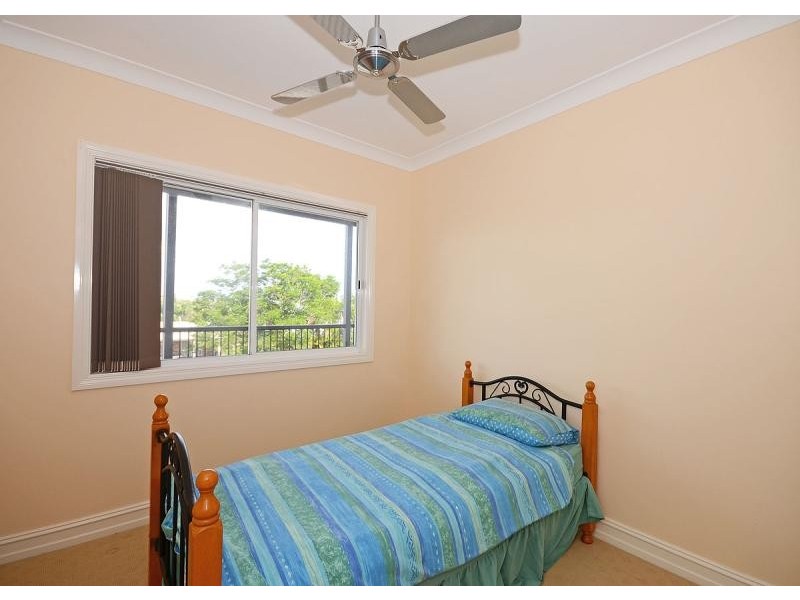 1 Woralie Way, Urraween QLD 4655