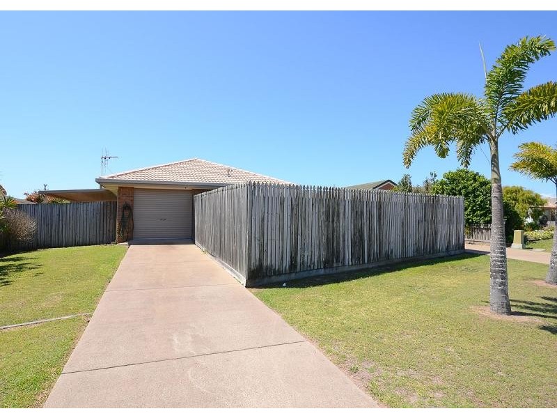 38 Bunker Avenue, Urraween QLD 4655